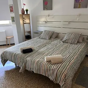 vv-sarahs-room-2.maspalomashotels.com/